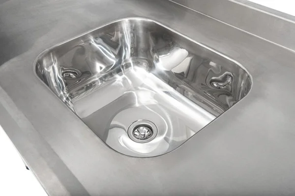 Mesa 1,50x0,70 Inox 304 com 01 cuba 50x40x25 com grade inferior Desmontada